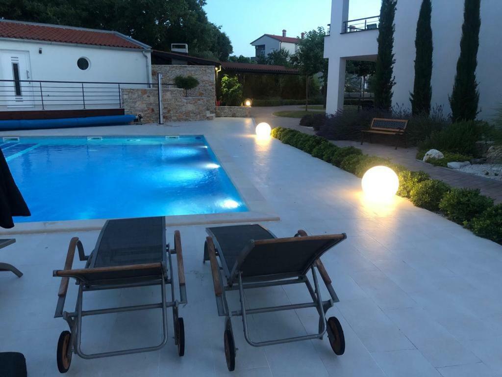 Villa Anja 2Nd Floor Peroj Extérieur photo